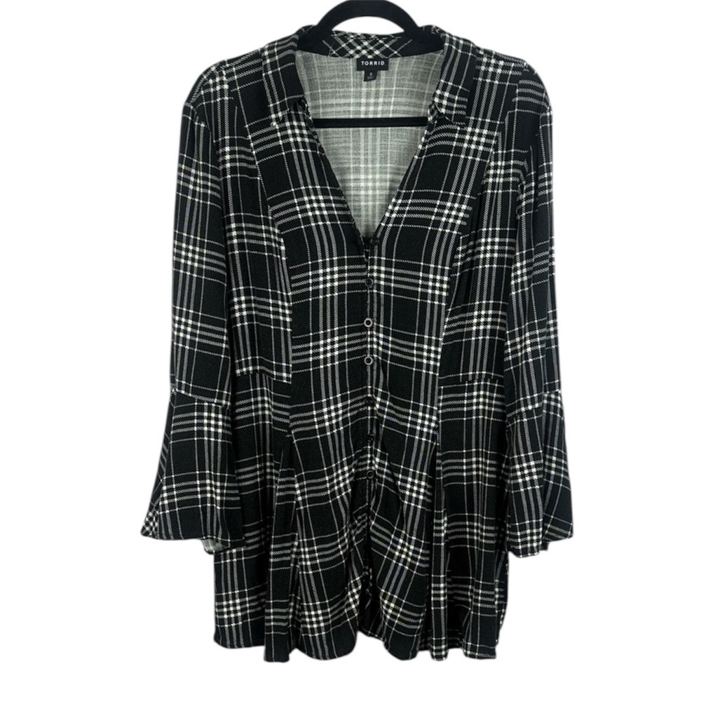 Torrid Black & White Plaid Bell Sleeve Babydoll Tunic Top - Size 0 (L/XL) - Picture 2 of 13